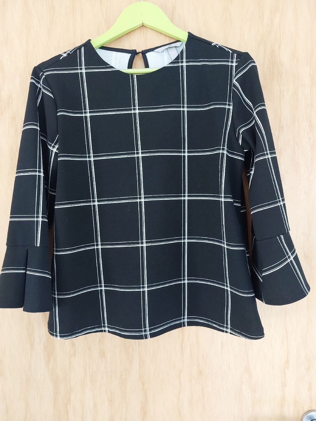 H&M Maglioni & Felpe: Pulli Gr. S – Usato da Schmitten venduto da Renistern68