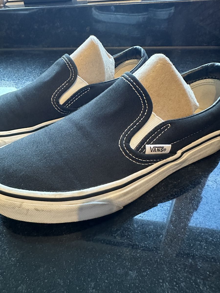 Vans Scarpe da uomo: Vans Slip On Black 37 – Usato da Bern venduto da Shininglove