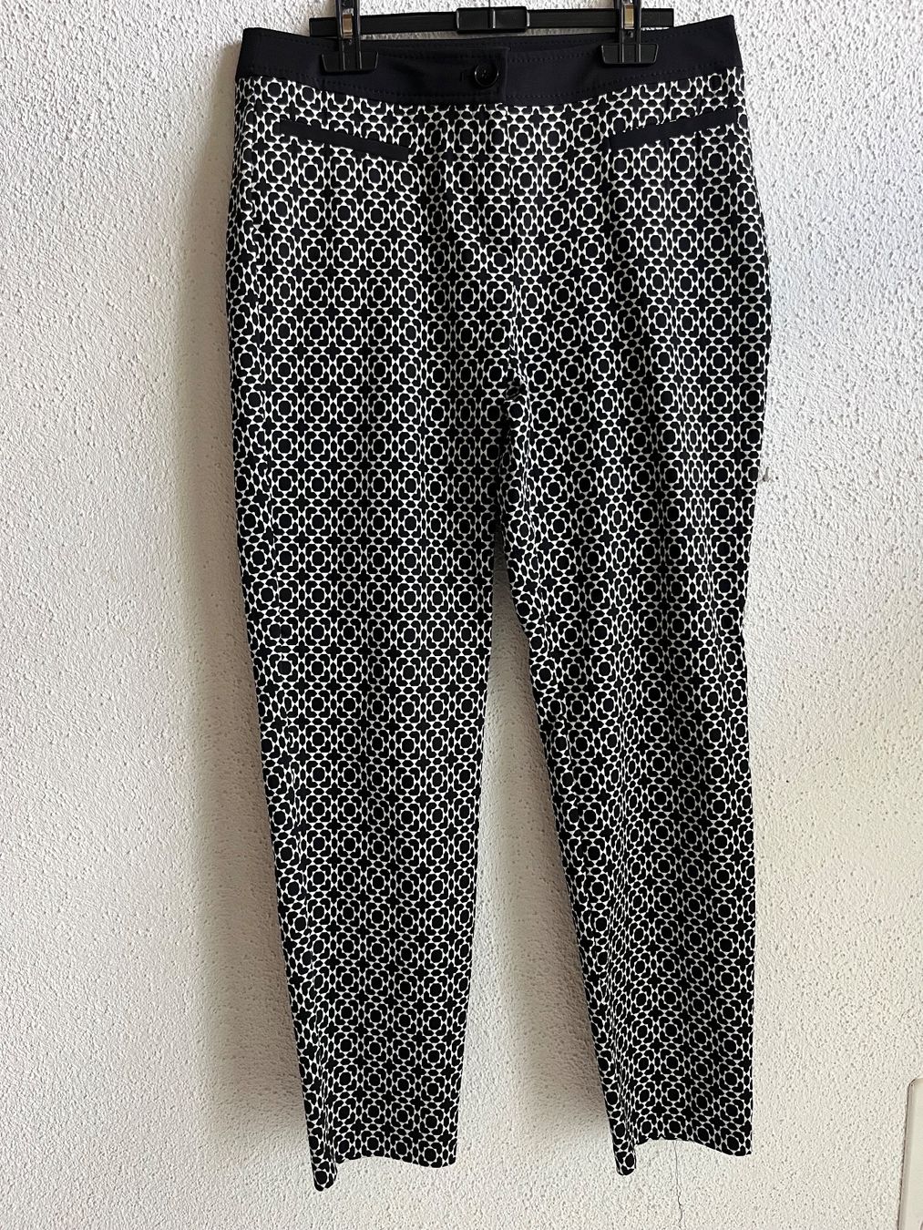 Gerry Weber Pantaloni: Schwarz weisse Hose - Gerry Weber – Usato da Jonschwil venduto da juliana_pluess