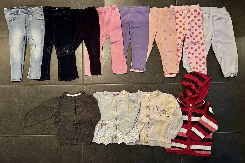 Lotti & Set di vestiti: Kleiderpaket Mädchen Gr. 86/92 – Usato da Ottenbach venduto da bienemaja010 3