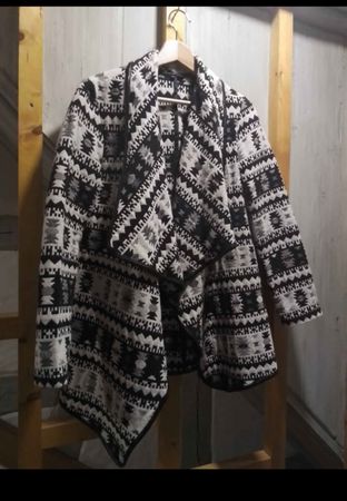 Ethno Jacke Cardigan schwarz weiss Gr. 40 Herbst Style
