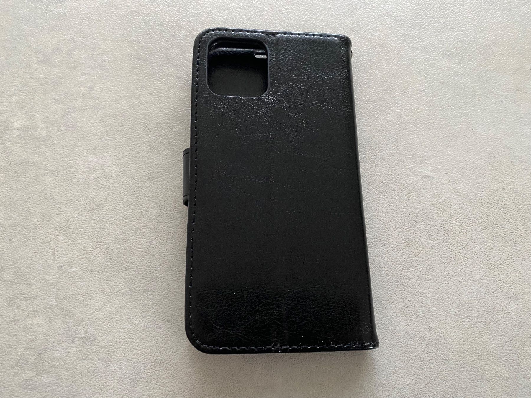 Cover & Protezioni schermo: Leder-Etui Hülle für Iphone 12 Mini  – Nuovo e nell'imballaggio originale da Spreitenbach venduto da Brockiland-Flohmarkt 3