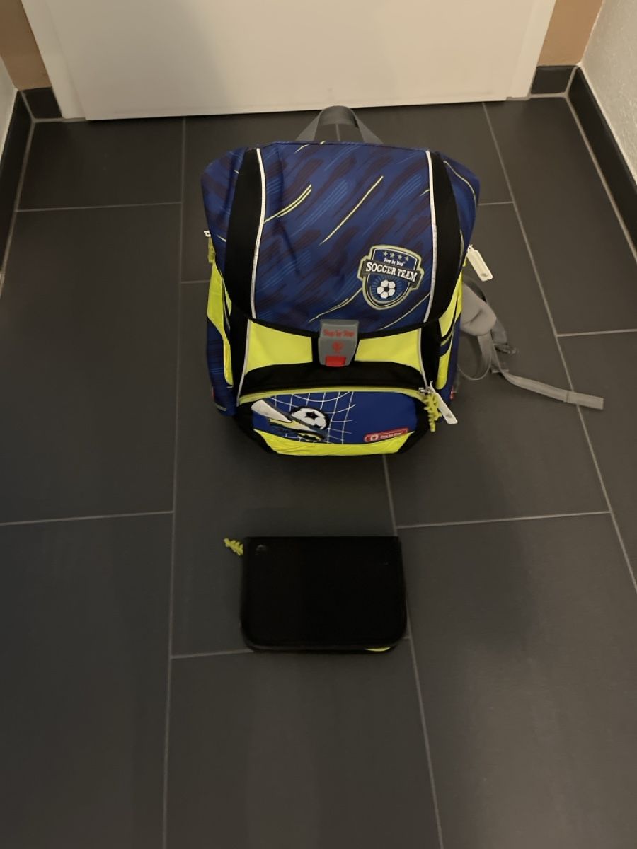 Equipement de magasin & Foires: Schultheke mit Etui – D'occasion à Stallikon par Danisibu 2