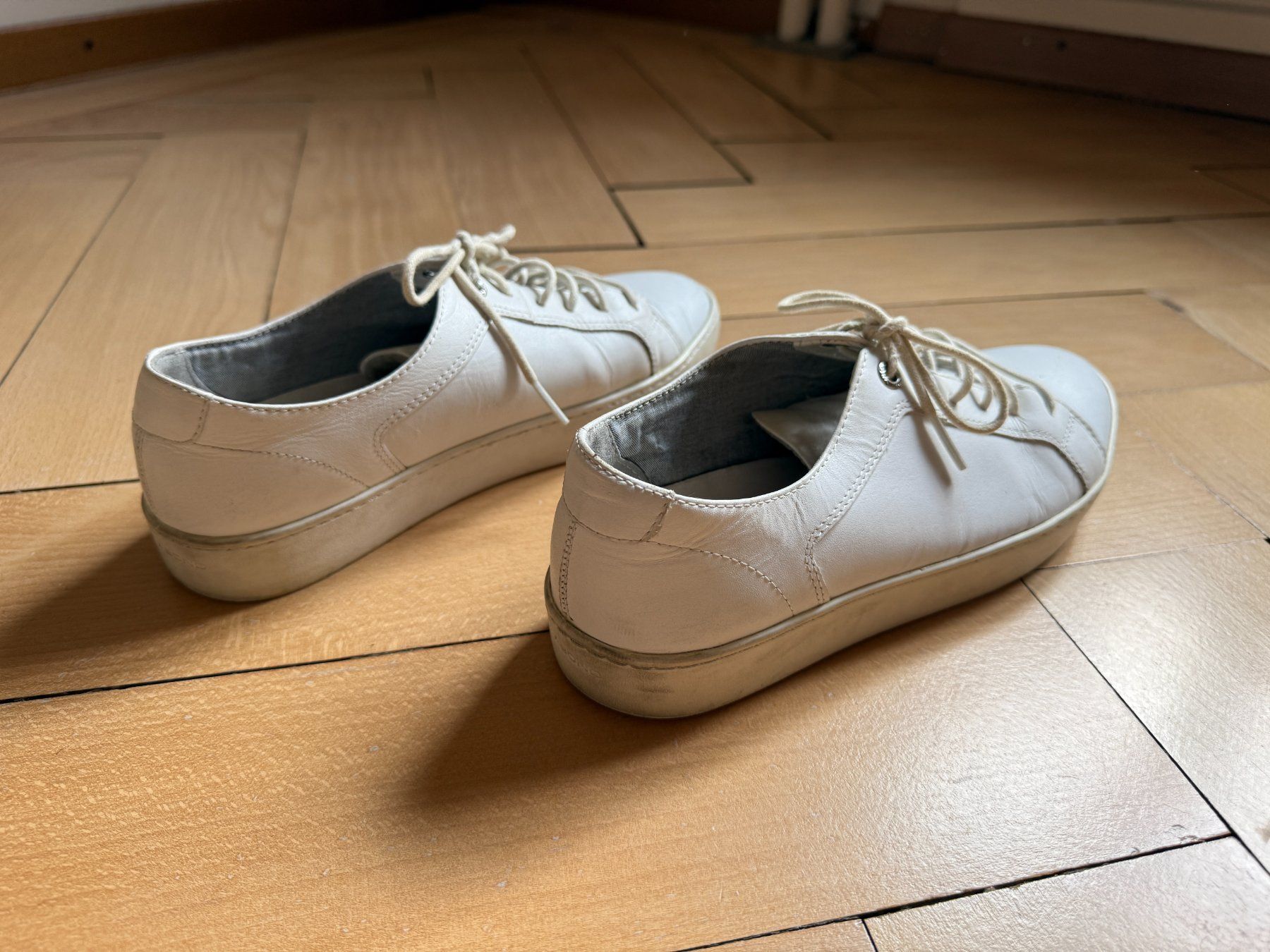 Vagabond Damenschuhe: VAGABOND - Leder Sneaker weiss 39 – Gebraucht aus Zürich von Diazaio 2