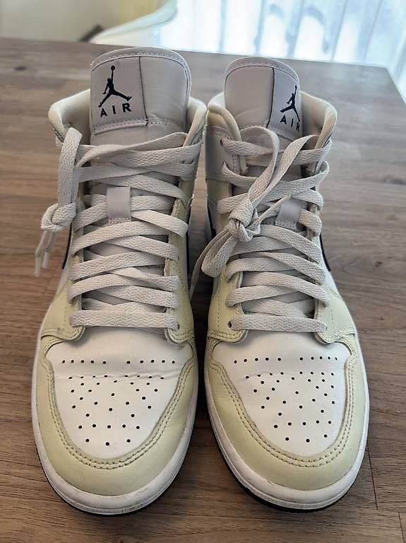 Chaussures hommes: Nike Air Jordan 1 Mid Coconut 39 – D'occasion à Zürich par dominicmueller87 4