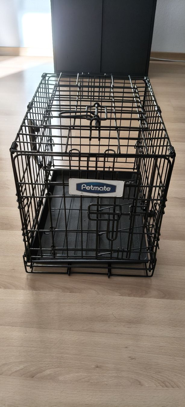 Cages, transport & sécurité: Petmate dog crate black - good condition – D'occasion à Baar par pip_5ktt 2