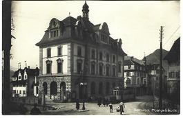 Schwyz Postgebäude Tramm
