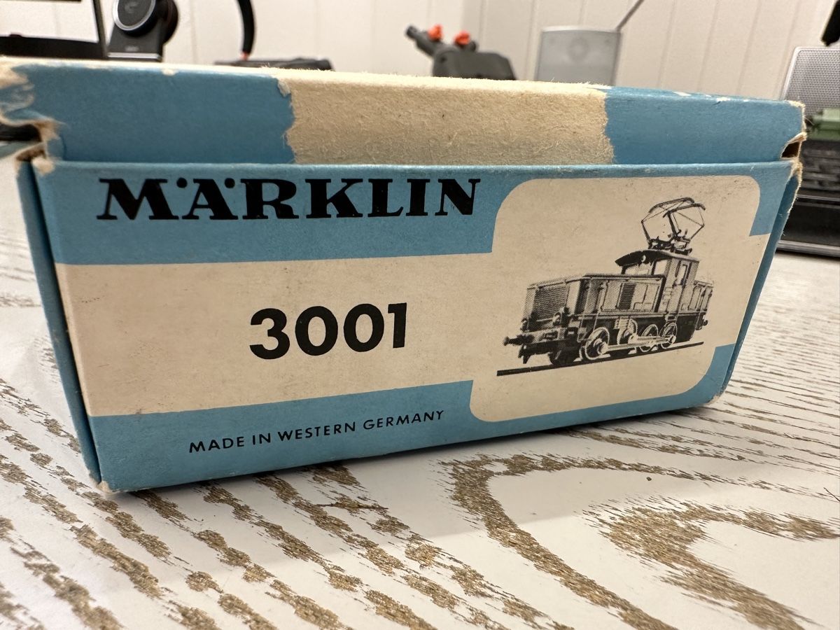 Märklin Modellini di ferrovie: Märklin 3001 DB BR E63 – Usato da Lupsingen venduto da New-Haven 8