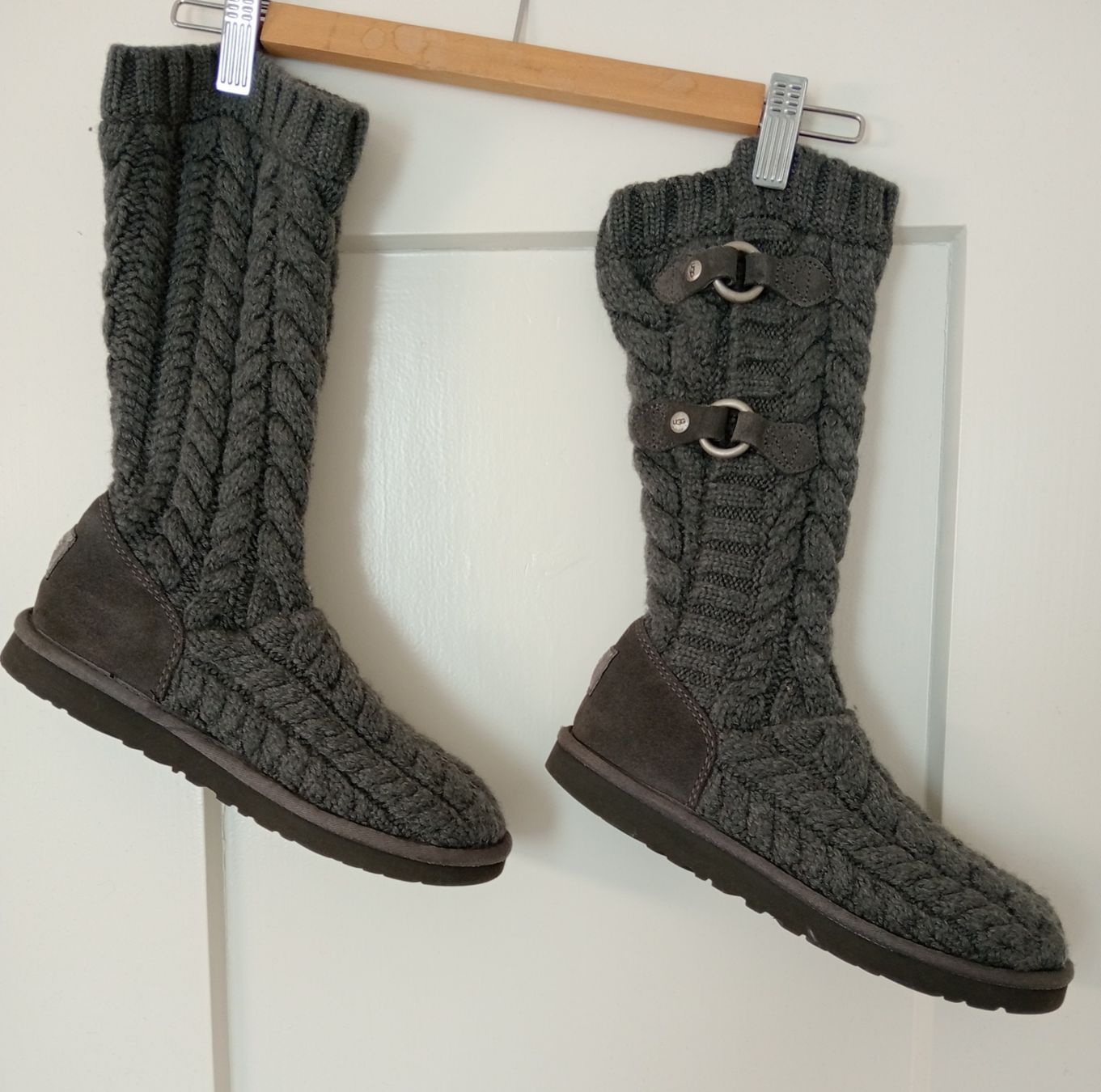 Ugg Scarpe da donna: UGG Tularosa Strick Echtes Lammfell & Wildleder Grau 38 38.5 – Usato da Allschwil venduto da Evgeniia78 9