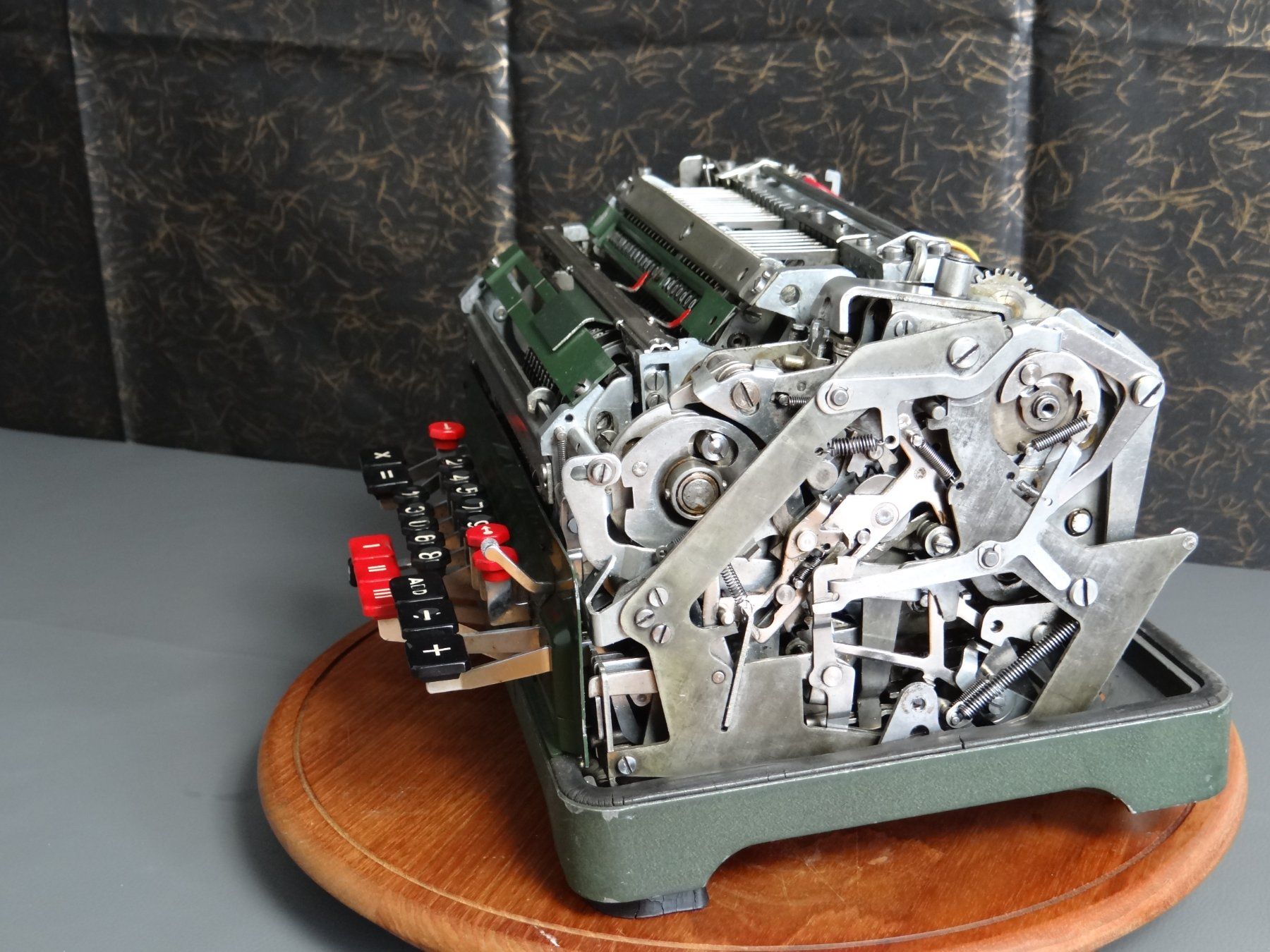 Toutes les machines: FACIT ESA-01 Rechnungsmaschine – D'occasion à Bettwiesen par Woogie9000 3