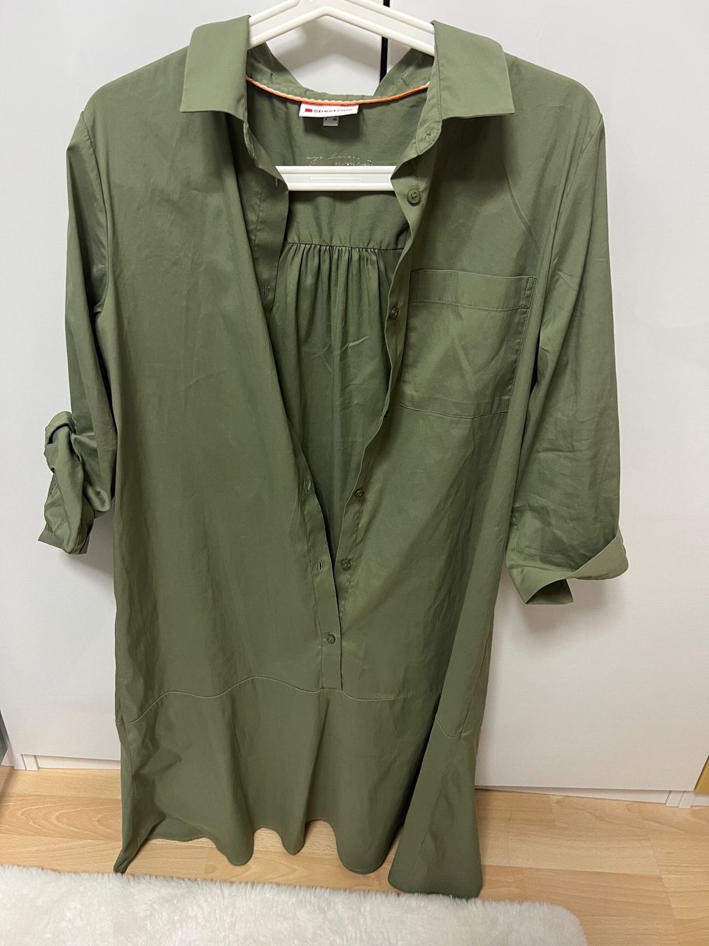 Vestiti: New Kleid M /139 chf – Usato da Turbenthal venduto da 310707 3