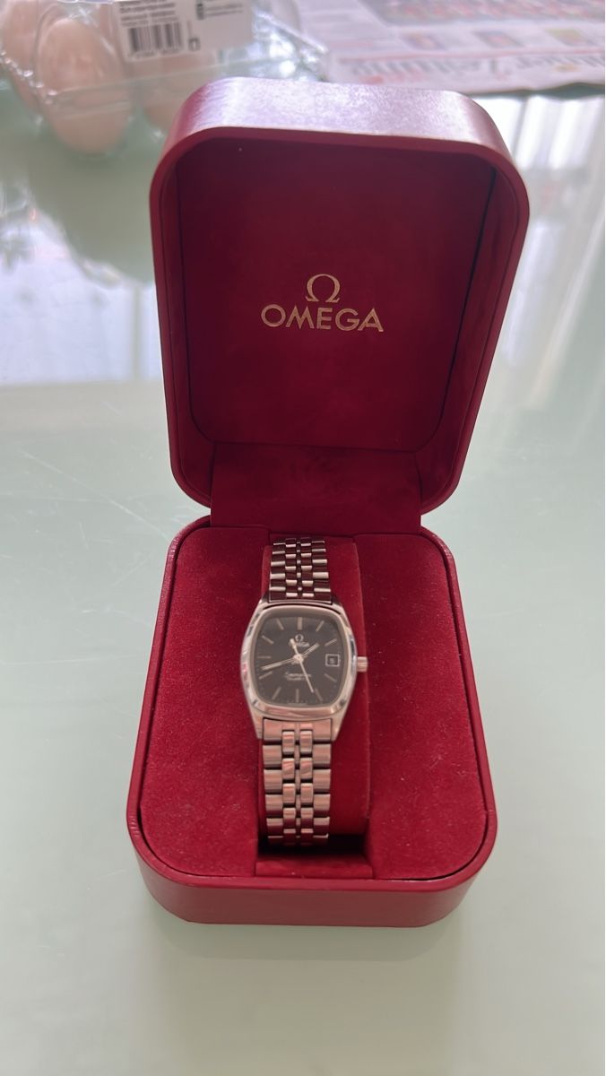 Omega Montres: Omega Damenuhr, ein Klassiker   – D'occasion à Dulliken par Lindt.1845