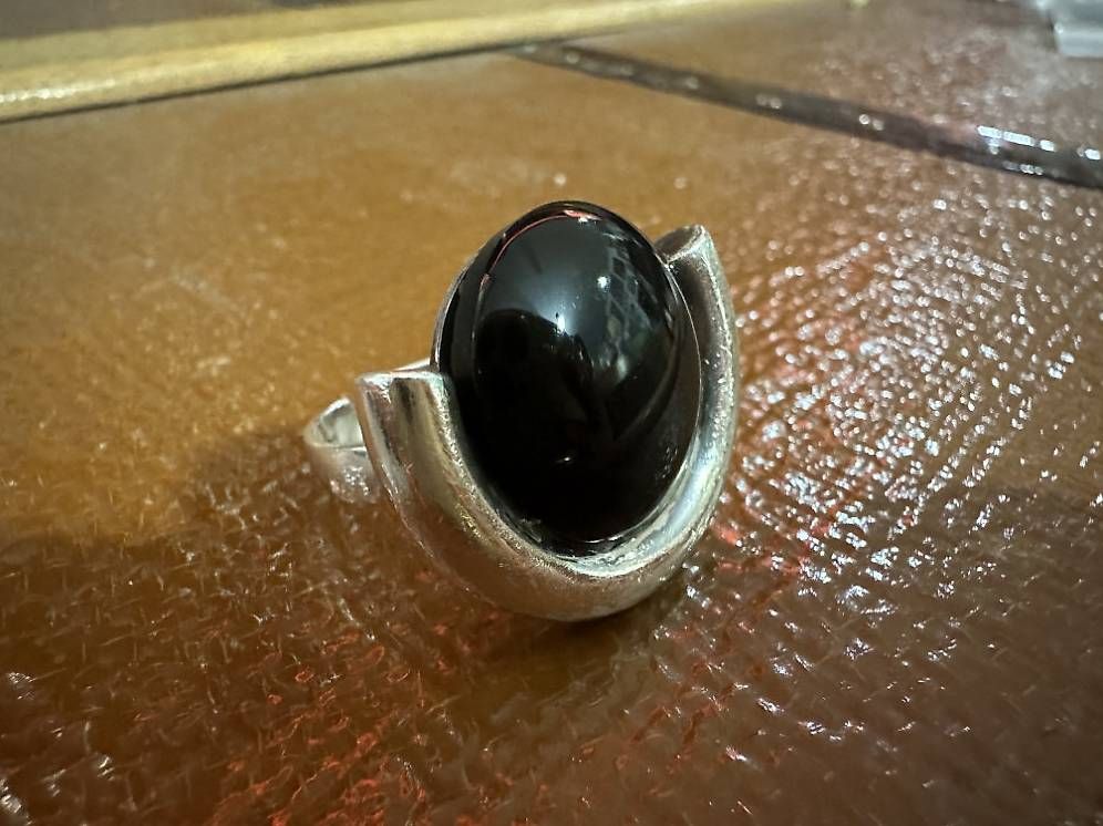 Anelli: Schlichter Silberring mit Onyx - Markant und stilvoll – Usato da Obernau venduto da Arche_Noah_Brocki 1