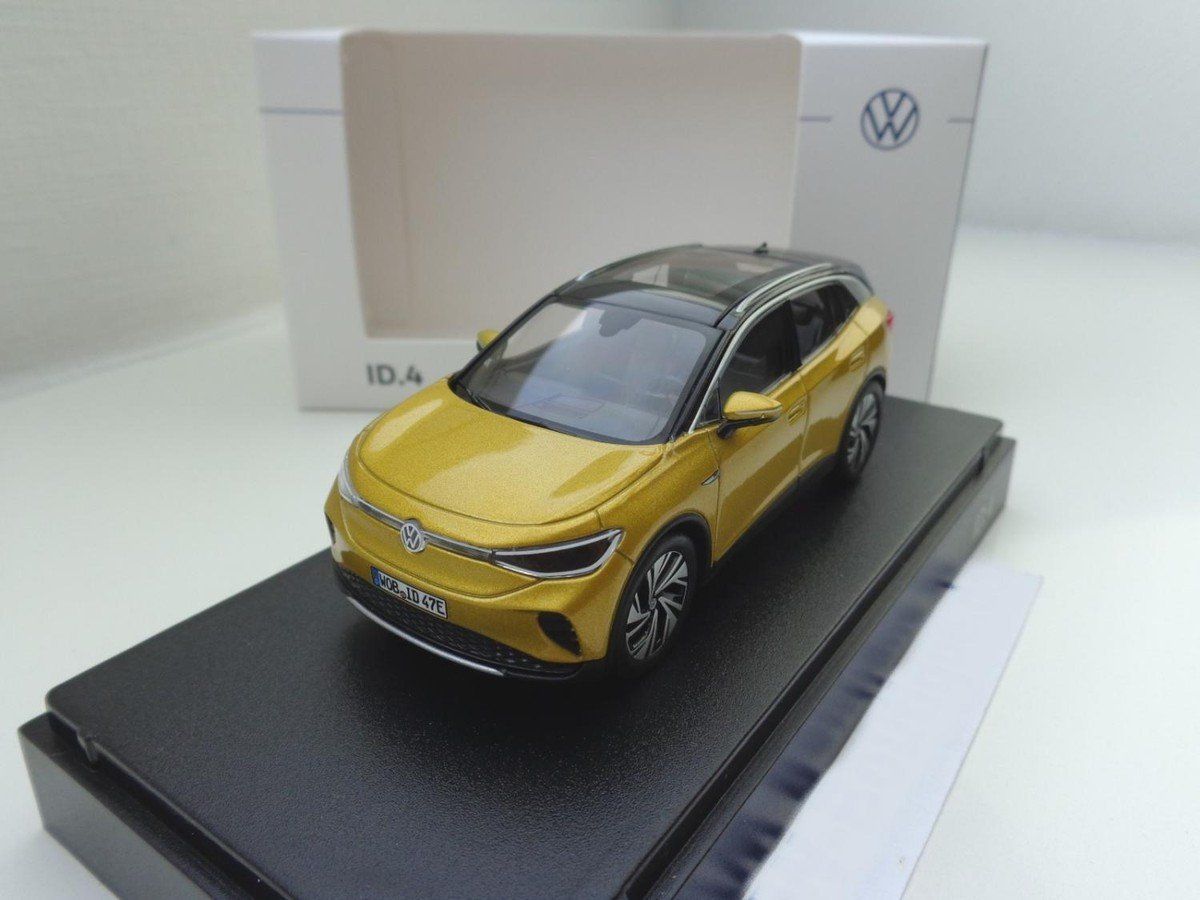 Volkswagen Voitures modèles: VW ID.4 – Neuf avec emballage d'origine à Flawil par Imperiosud 1