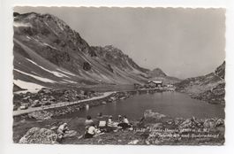 FLÜELA-HOSPIZ mit Sentishorn, Auto, Picknick