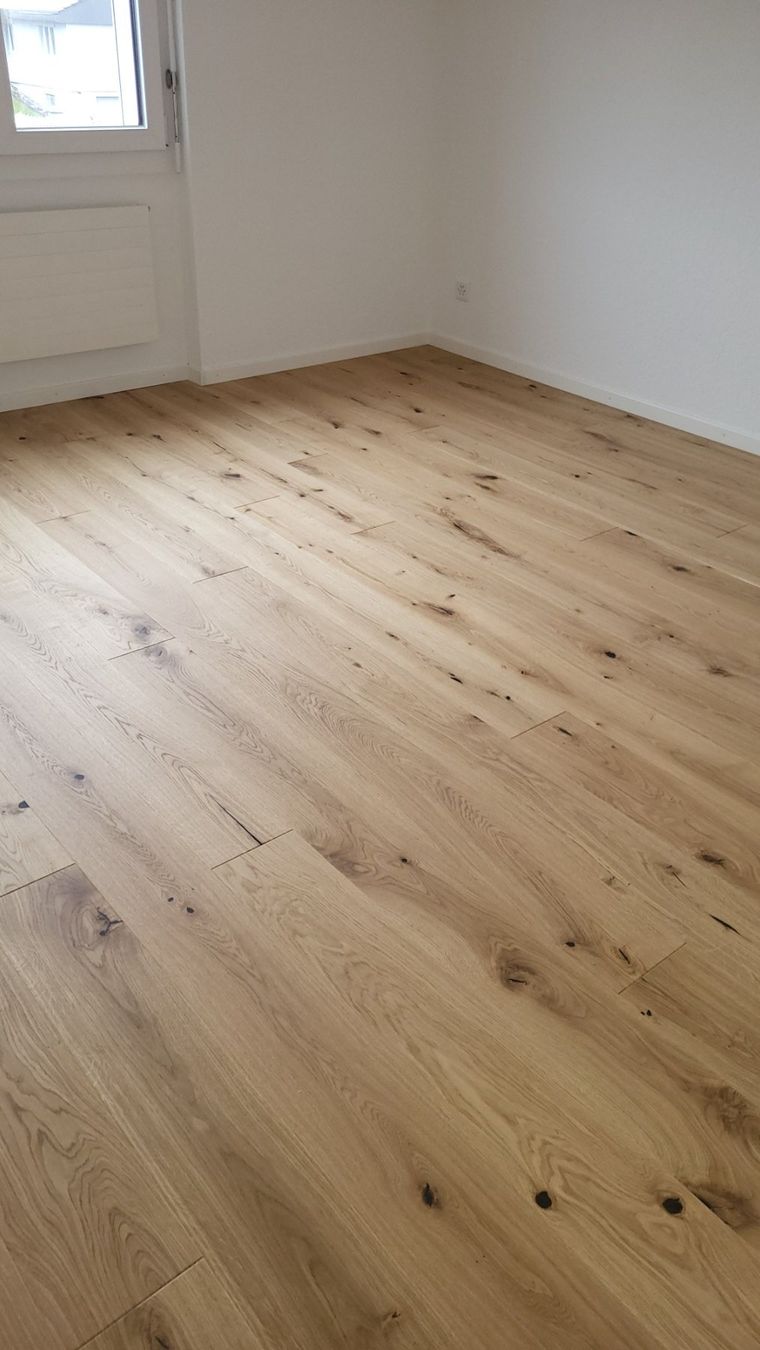 Articoli in legno: Parkett Landhausdielen Eiche geölt – Nuovo e nell'imballaggio originale da Rothrist venduto da swiss-laminat