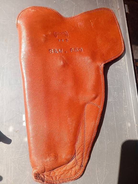 Tir sportif: Pistolenholster aus Leder – D'occasion à Basel par Petergunn 1