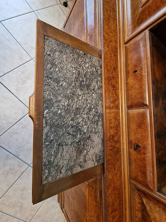 Credenze: Elegante credenza – Usato da Savosa venduto da giu_6djk 2