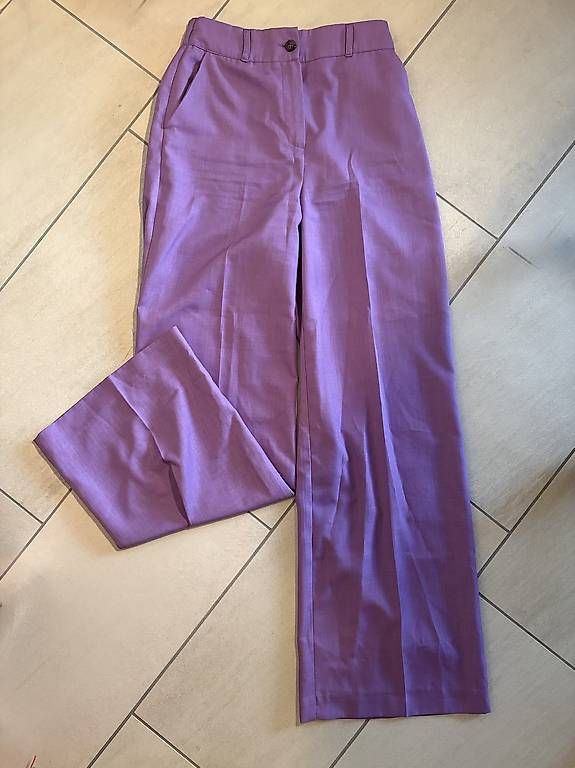 Hosen: Hose Violet – Gebraucht aus Niederhasli von log_5ffv