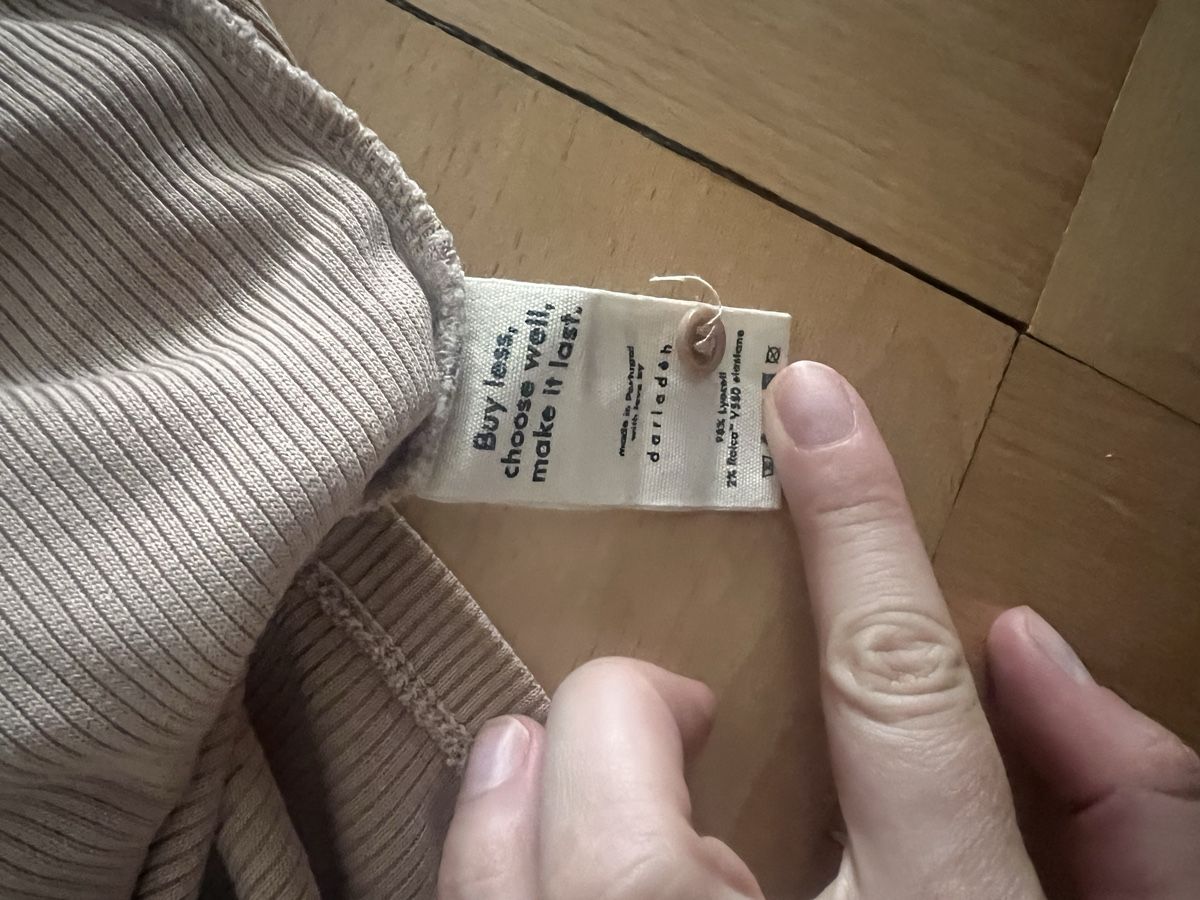 Dariadéh Top: dariadéh Rippshrit Kurzarm Beige Grösse M – Usato da Zürich venduto da romcam 3