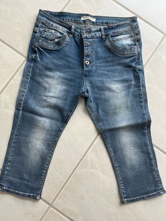 Damen Capri Jeans Grösse 38/40 guter Zustand. wenig benutzt