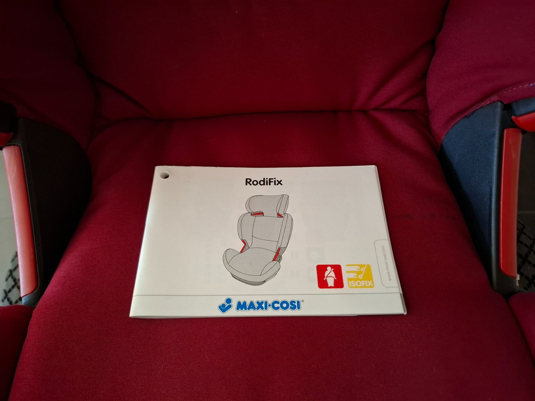 Maxi-Cosi Seggiolini per auto: Maxi-Cosi RodiFix Kindersitz – Usato da Wangen b. Olten venduto da Wincardo 4