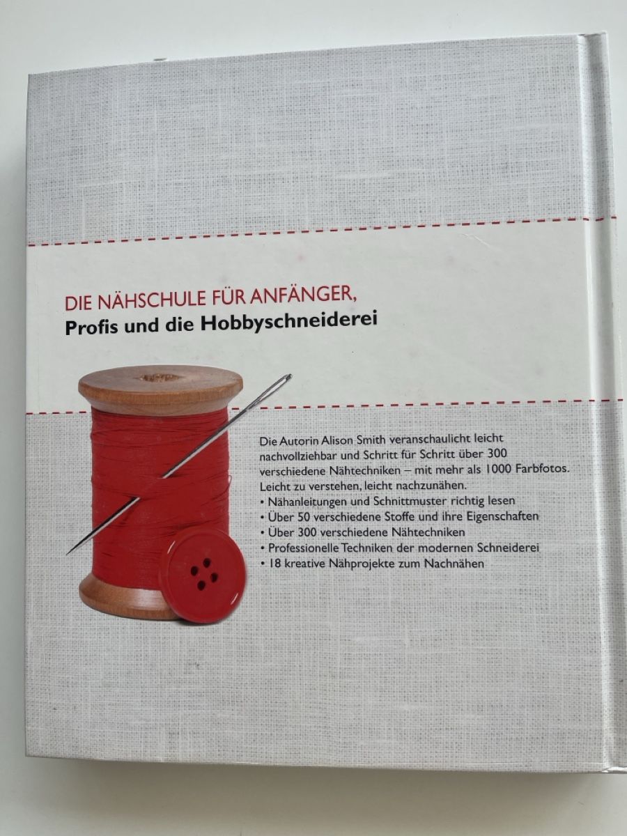 Libri: Die grosse Nähschule von Alison Smith, Top Zustand! – Nuovo (secondo la descrizione) da Lostorf venduto da SimLou 1