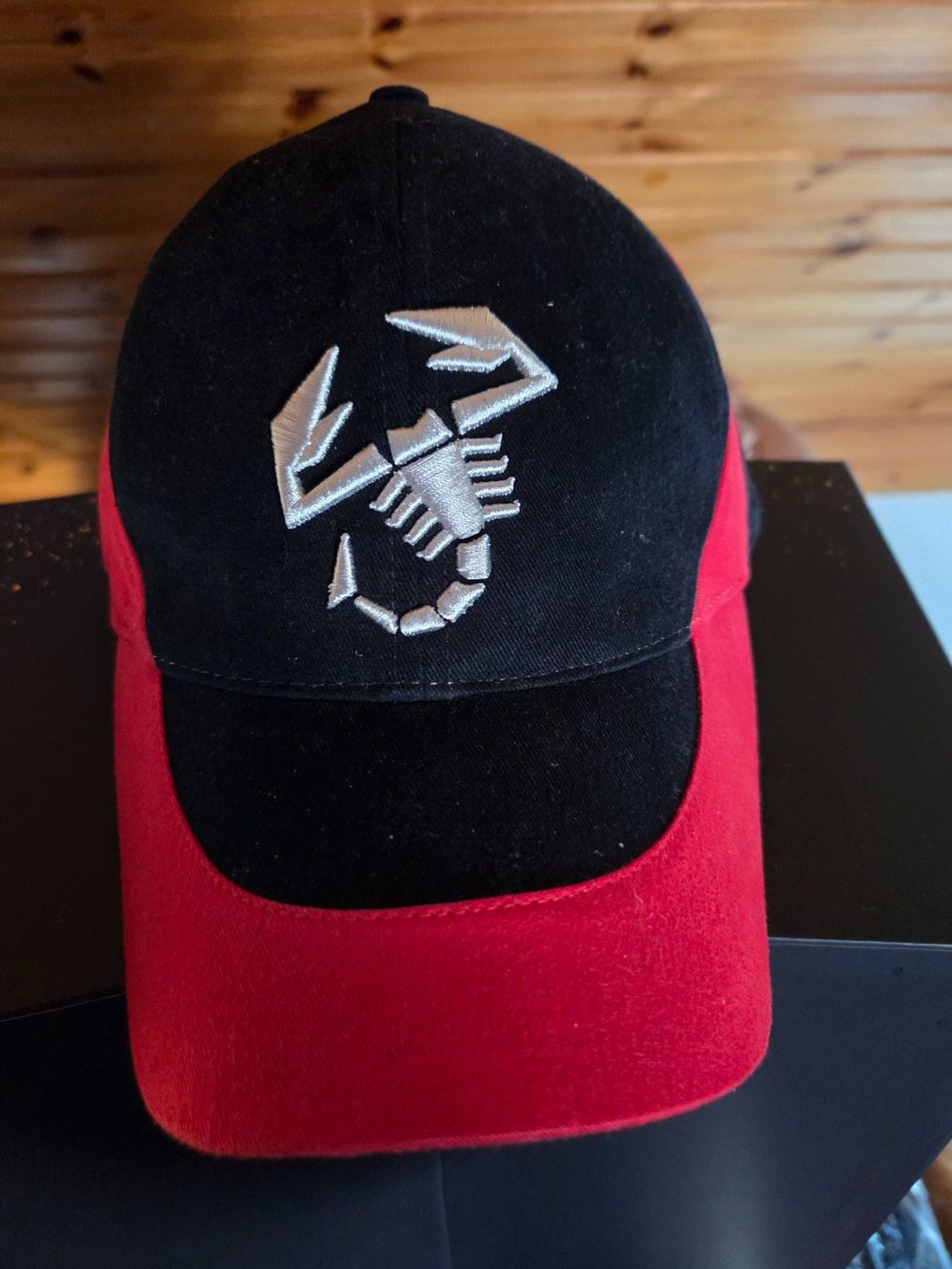 Copricapi, berretti & cappellini: Casquette aviation et casquette Abarth – Usato da Mathod venduto da narno 1