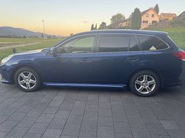 Subaru Legacy 2.0i AWD | nur 113'700 km | Jg. 2011 | 150 PS