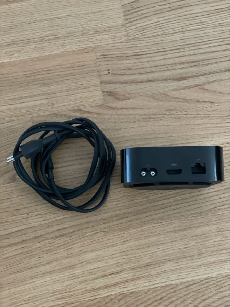 Apple Lecteur multimedia & Streamer: Apple TV 4K 32GB – D'occasion à Bussigny par liberato1926 2