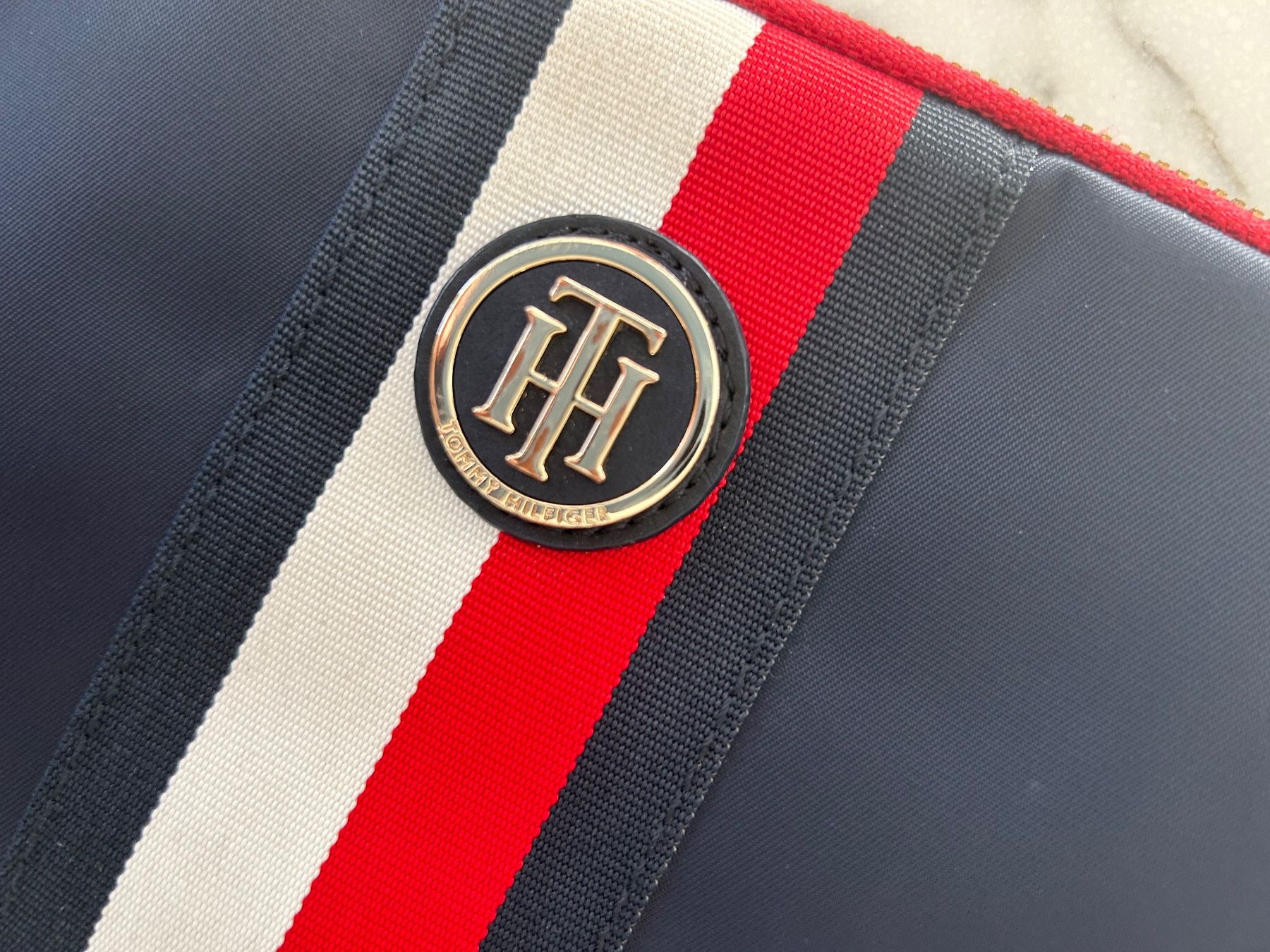 Covers & Borse: Tommy Hilfiger laptop case – Usato da Biel/Bienne venduto da zit_v5yc 2