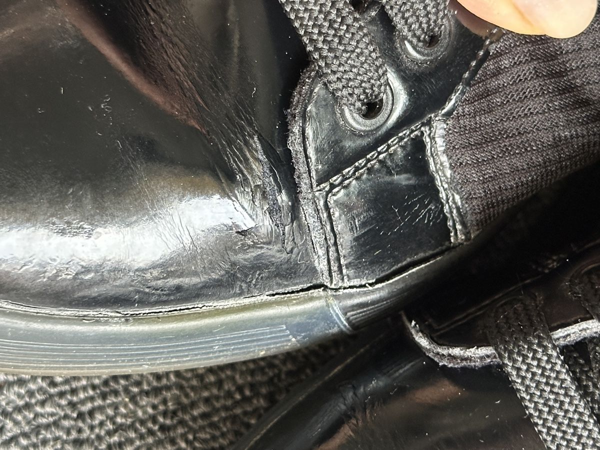 Armani Scarpe da uomo: Armani Reebok homme taille 43 noir – Usato da Bulle venduto da LeMoleson 9