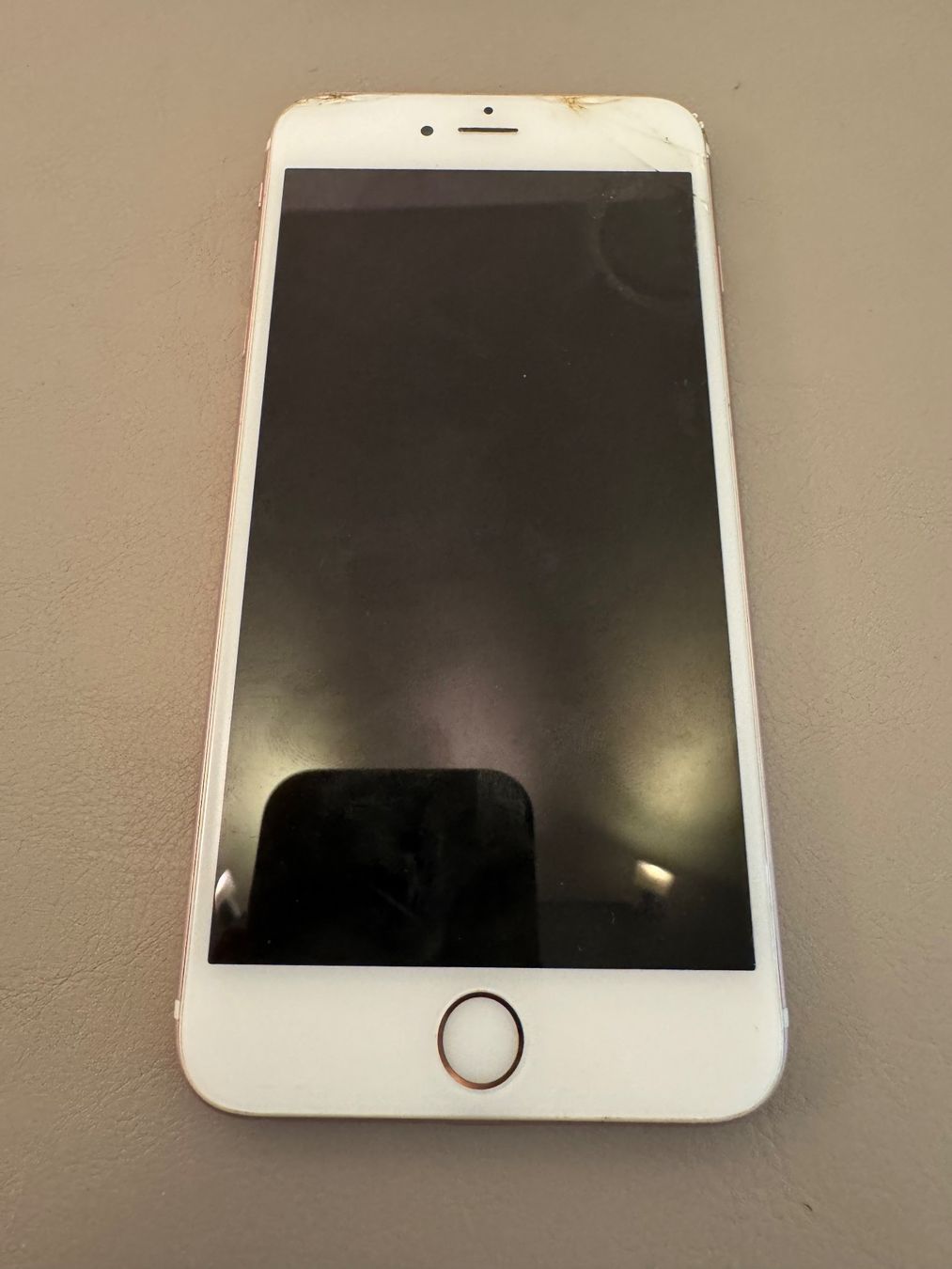 Apple Portables: iPhone 6s Plus – Défectueux à Adliswil par Busys