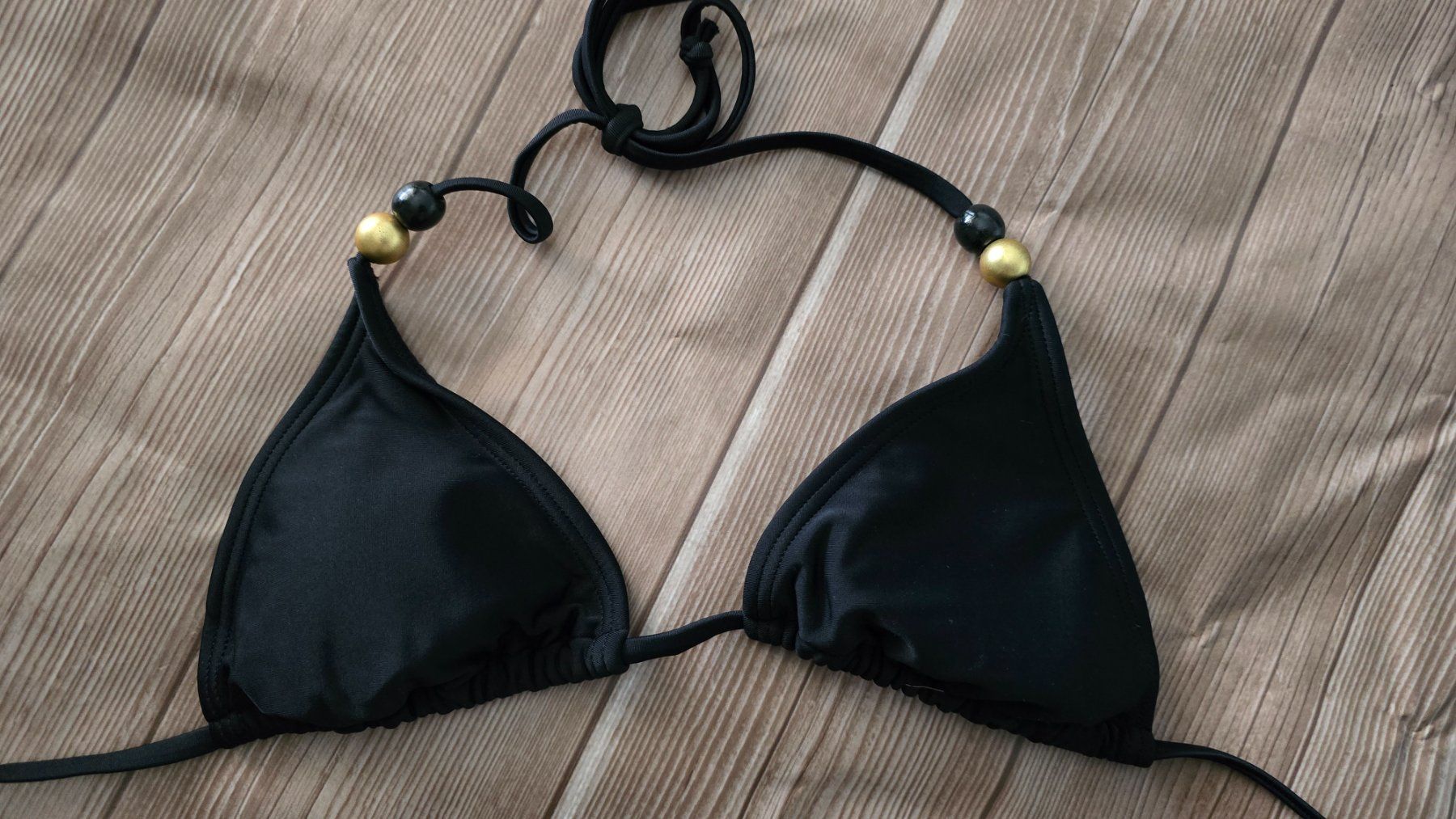 Bruno Banani Badekleider & Bikinis: 🚀 bruno banani Triangel-Bikini - 32 - Schwarz 👙 Goldperlen – Neu und originalverpackt aus Thalwil von VitaMini 1