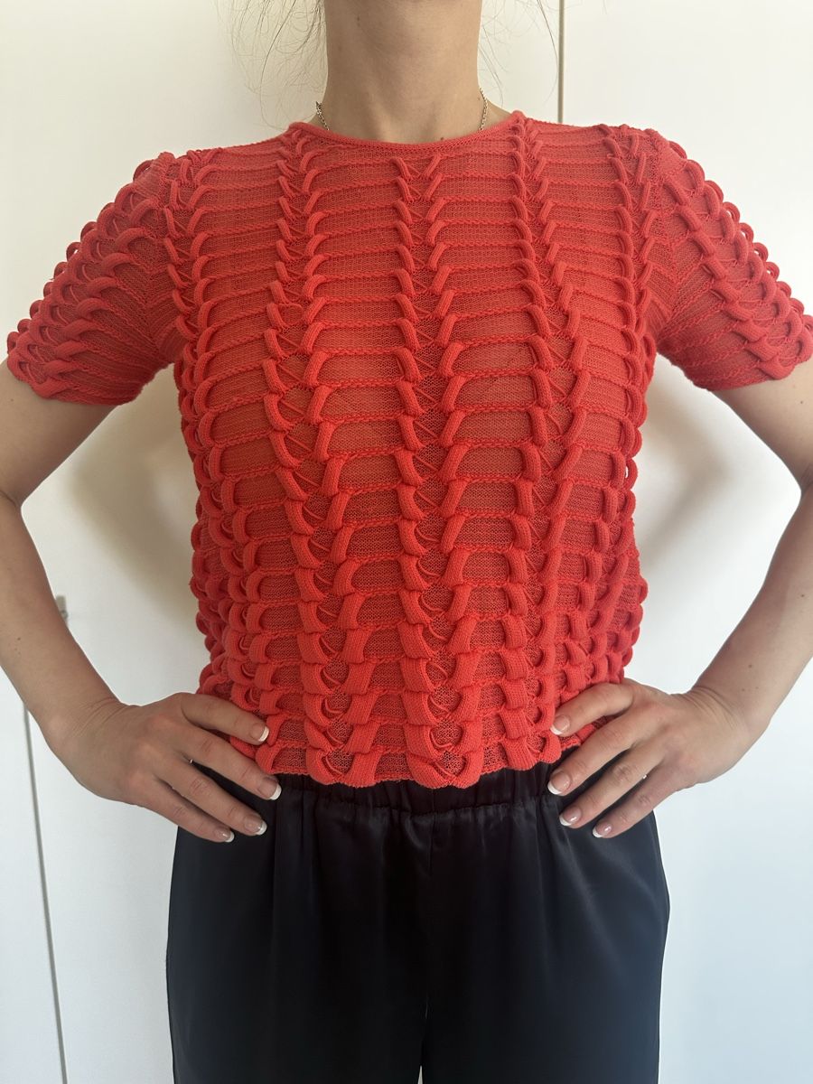 Armani Top: Giorgio Armani Top – Usato da Bäch SZ venduto da ruslena29