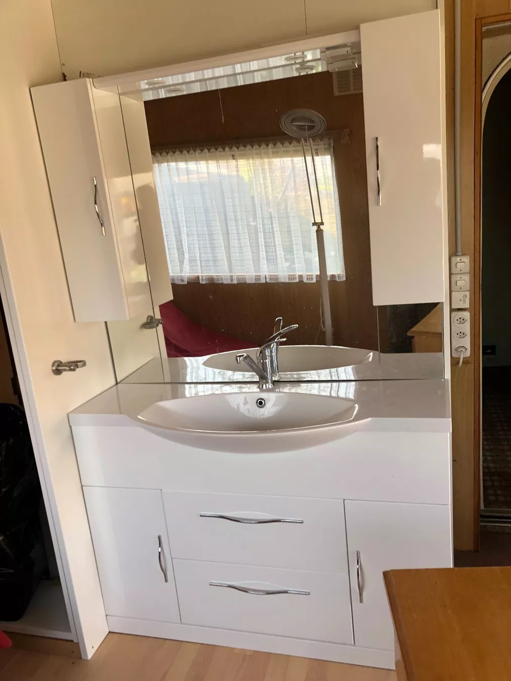 Badezimmermöbel: Badezimmermöbel – Gebraucht aus Biel/Bienne von Tuvalu05
