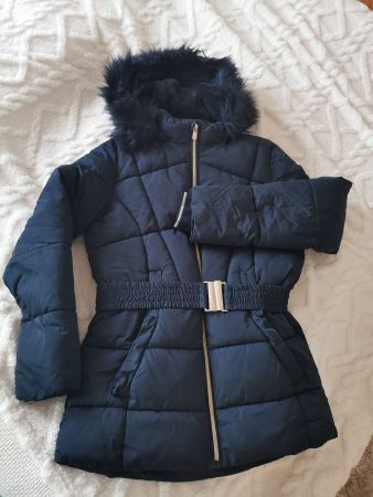 Mädchen-Winterjacke von C&A (Grösse 158, Farbe Navy)