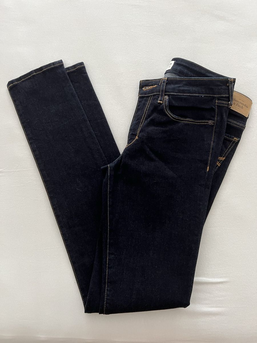 Abercrombie Jeans: Abercrombie & Fitch Jeans – Nuovo (secondo la descrizione) da St.Gallen venduto da Shopaholic5
