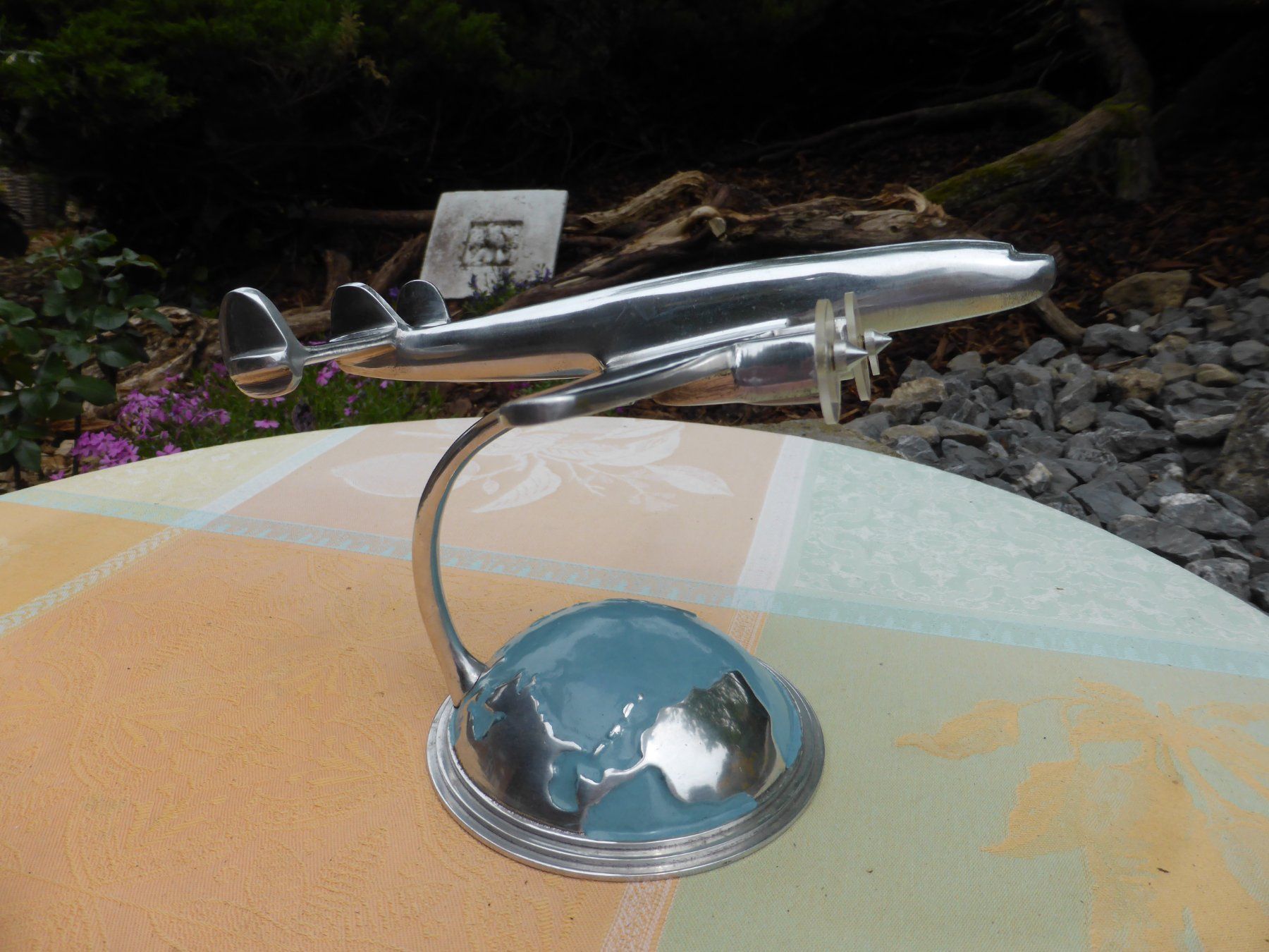Lockheed Kits de montage: LOCKHEED CONSTELLATION 1945 FLUGZEUG TISCHMODELL aus Metall – D'occasion à Reinach AG par pussi100 3