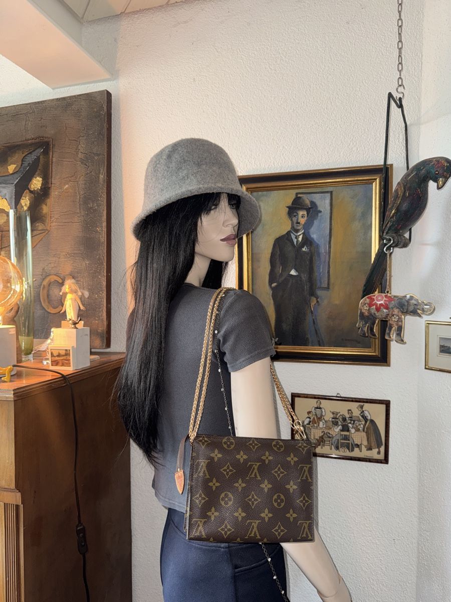 Louis Vuitton Borse da donna: Louis Vuitton Toiletry Pouch 19 cm – Usato da Buch am Irchel venduto da Pukpan_99 2