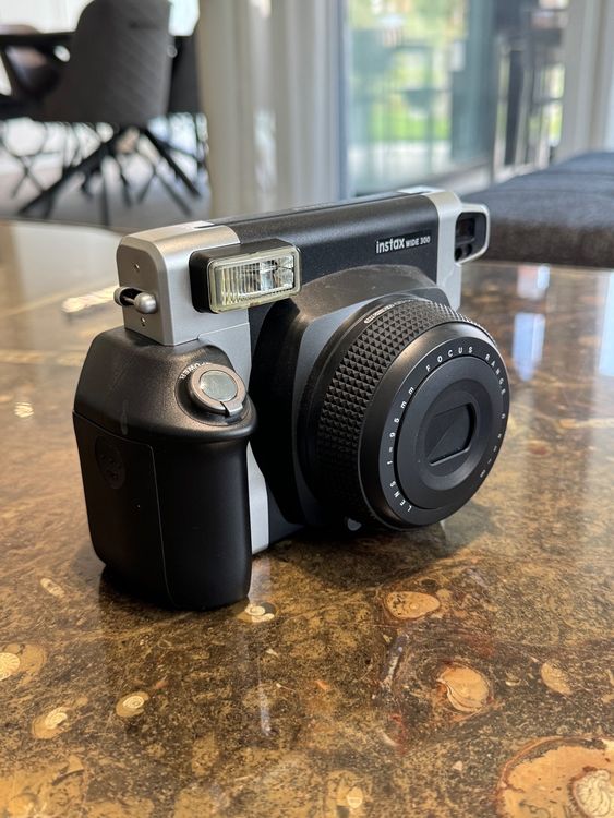 Fujifilm Sofortbildkamera (Instax wide 300) | Kaufen auf Ricardo