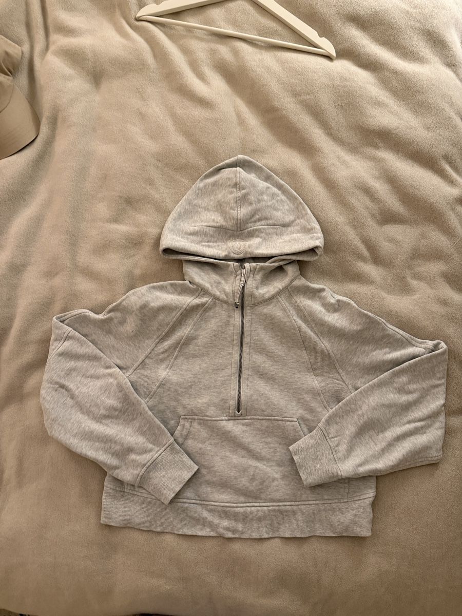 Lululemon Pullover & Sweatshirts: Pullover von Lululemon – Gebraucht aus Zürich von emm_9ydh