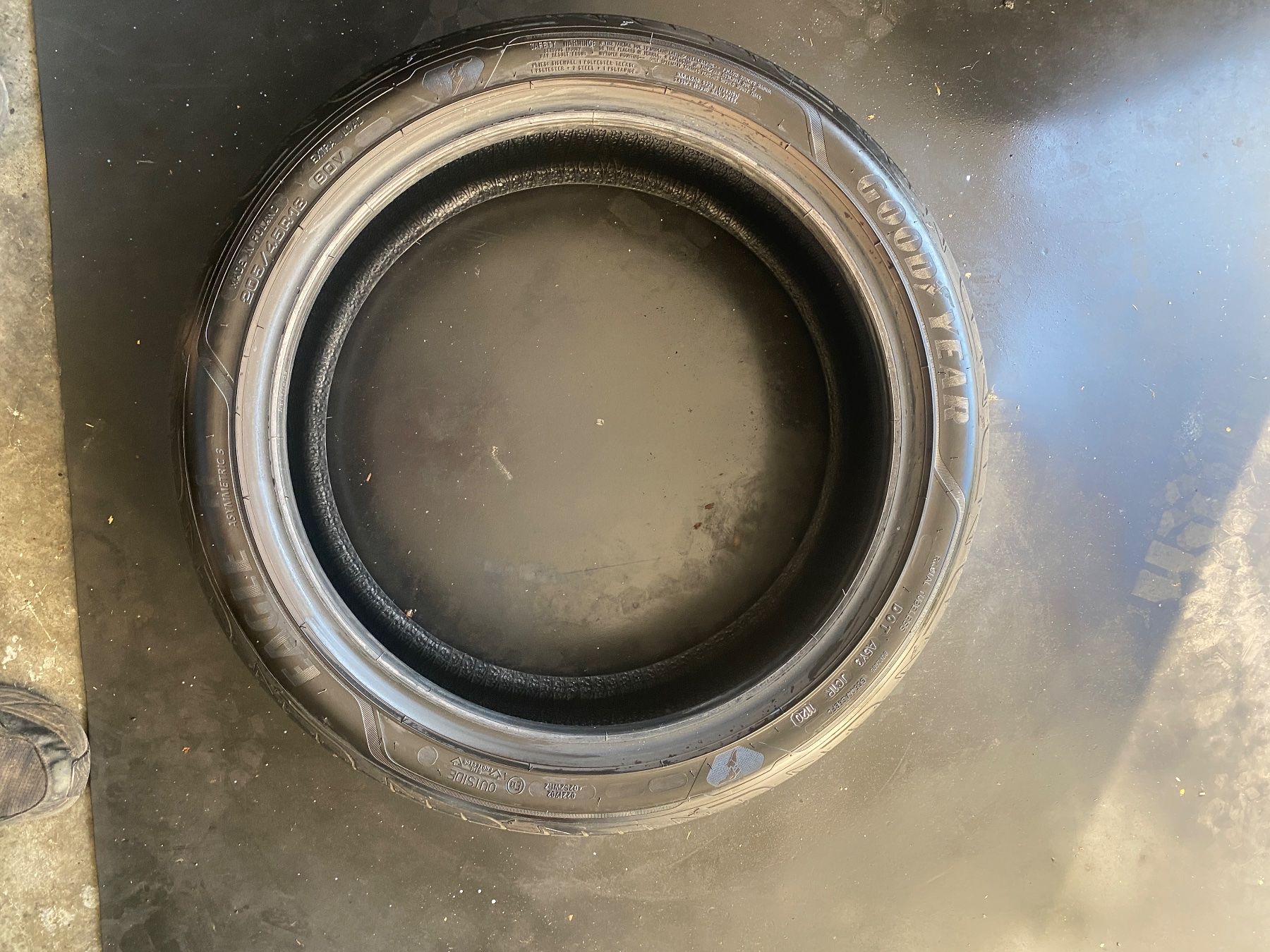Goodyear Pneumatici & Ruote complete: 205/45R18 – Usato da Widen venduto da Dinero02 2
