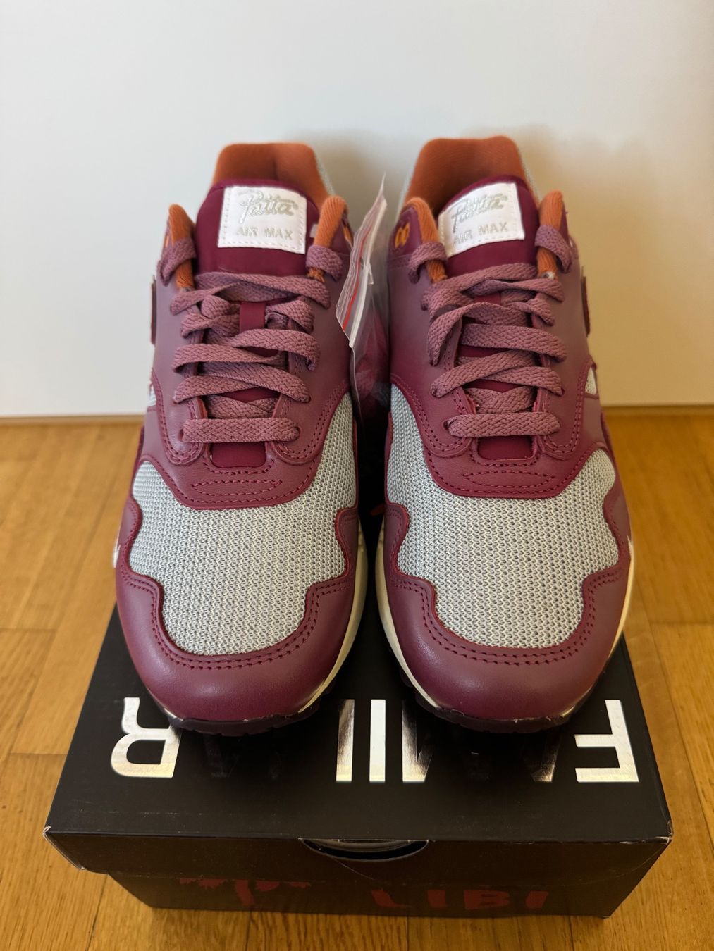 Nike Herrenschuhe: Nike Air Max 1 Patta Waves Gr:42 – Neu (gemäss Beschreibung) aus Sissach von Kicks13 1