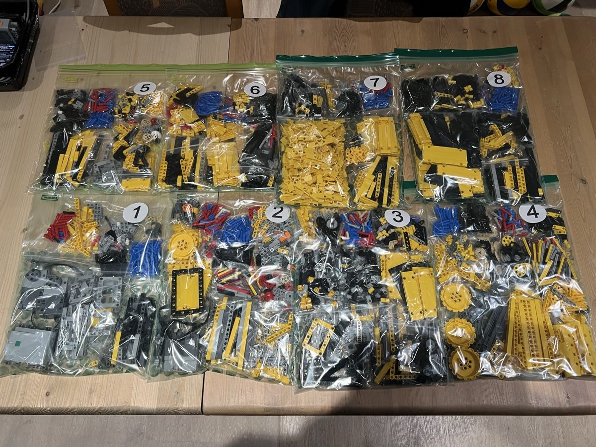 Lego Kit di costruzioni: LEGO Technic Cat D11 Bulldozer 42131 – Usato da airolo venduto da unimo78 2