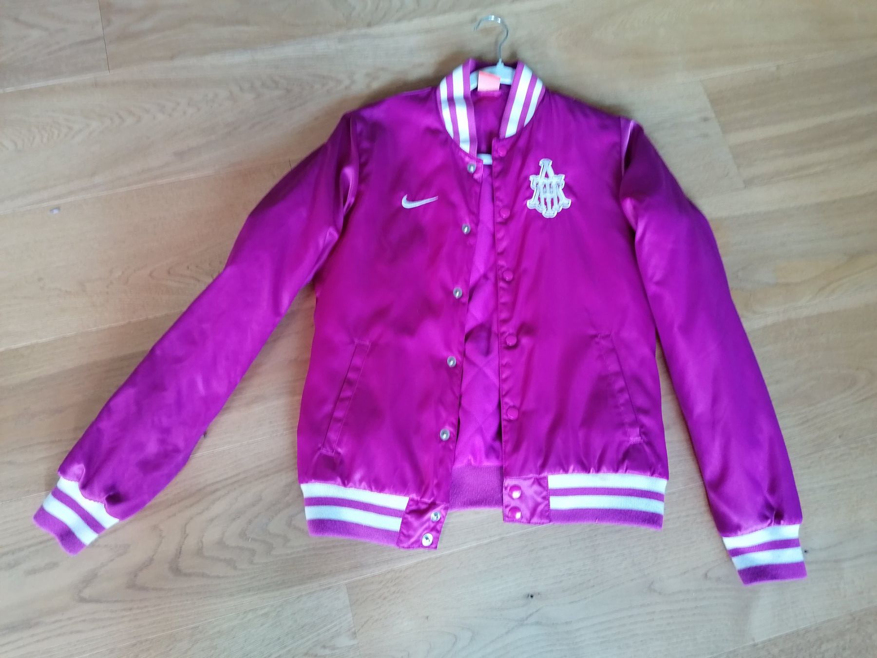 Nike Giacche & Cappotti: Nike Mädchen Jacke – Usato da Geroldswil venduto da carcan1707