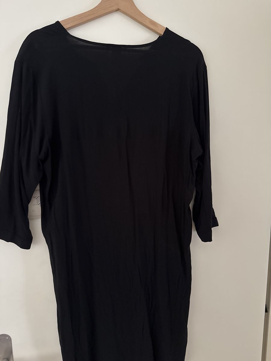 H&M Blusen: Schwarze Bluse von H&M, Grösse 40 – Neu (gemäss Beschreibung) aus Luzern von ard_b2kz 1