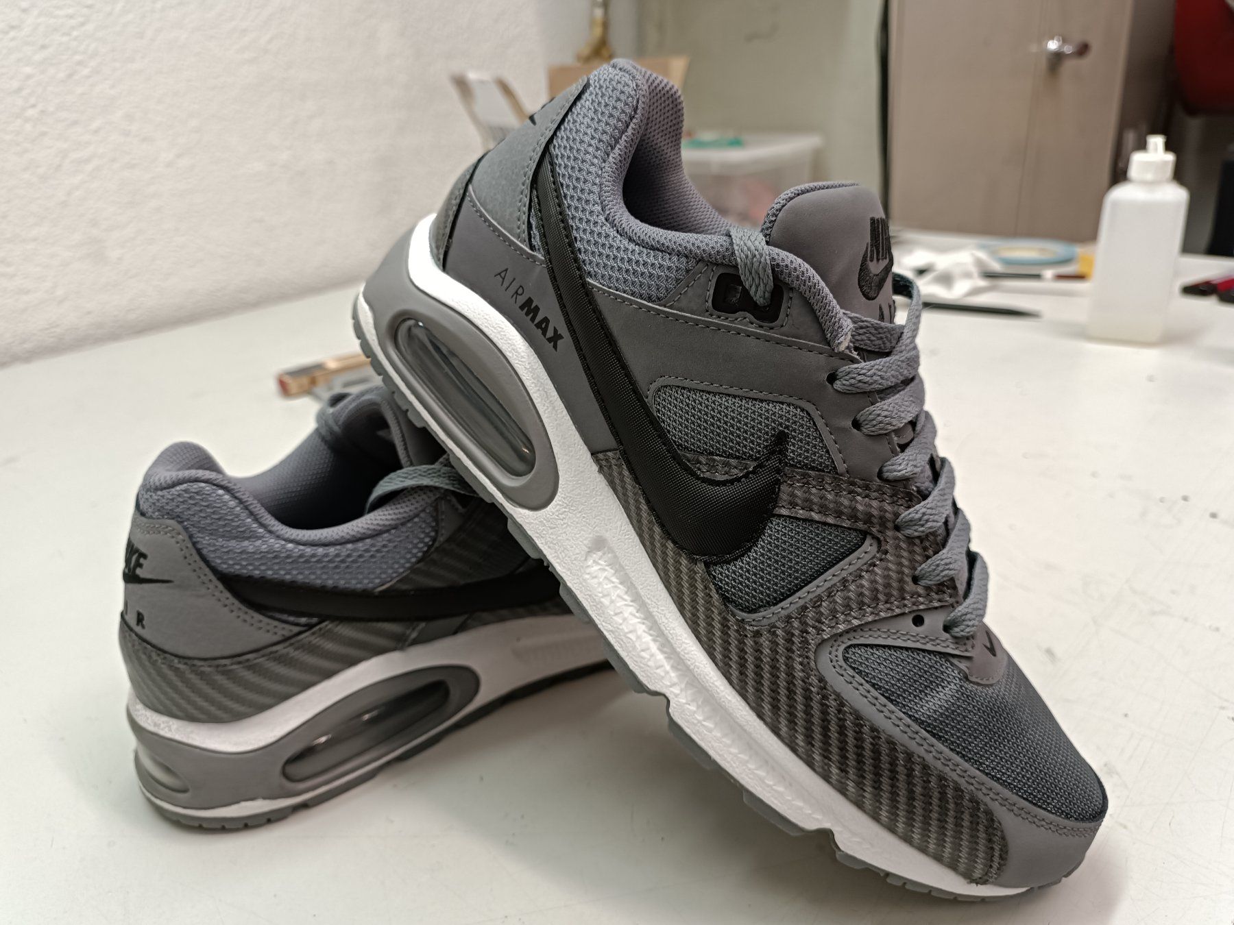 Kits de loisir créatif: Sneaker-Custom Wassertransfer-Set Carbon – Neuf avec emballage d'origine à Schönenwerd par Wassertransferdruck 6