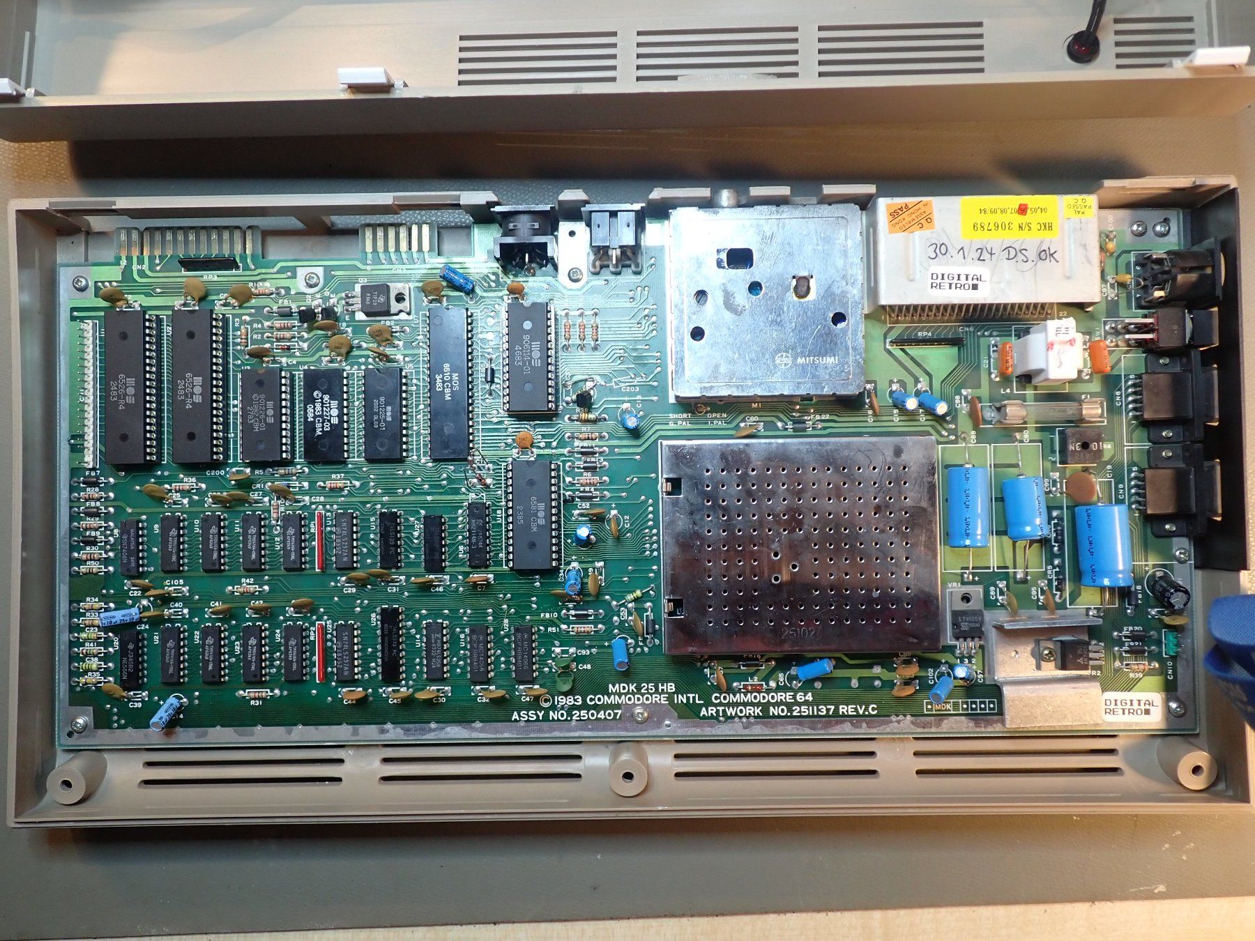 Commodore PCs: Commodore C64 Computer – Gebraucht aus St. Gallen von  2