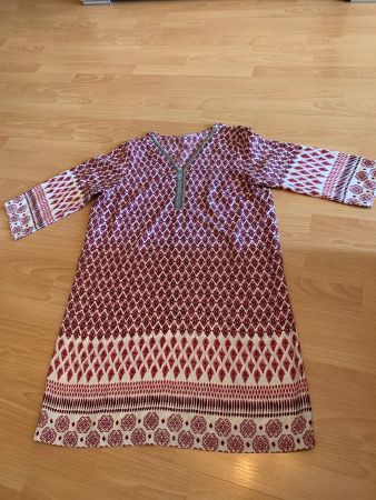 Jolie robe Armand Thiery taille 42 CH
